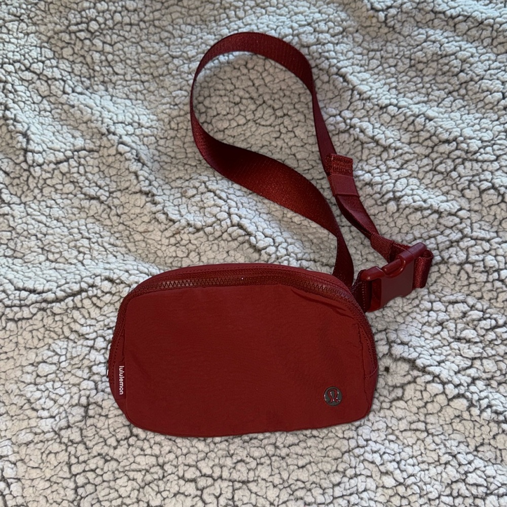 rare red lulu belt bag